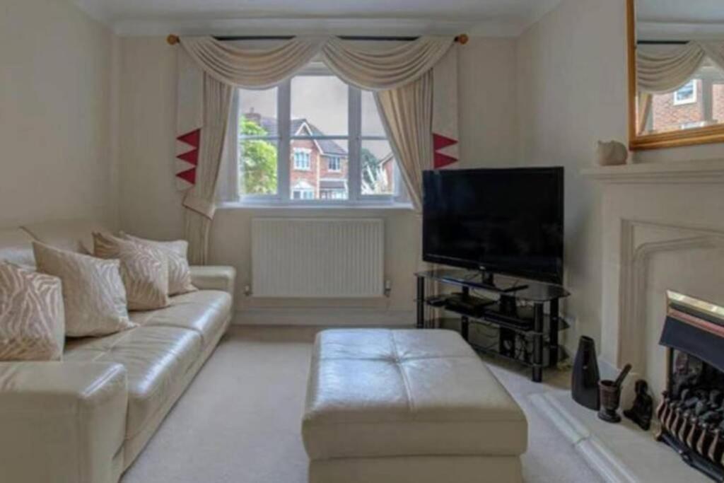 Luxury 4 Bedroom House Manchester Kültér fotó