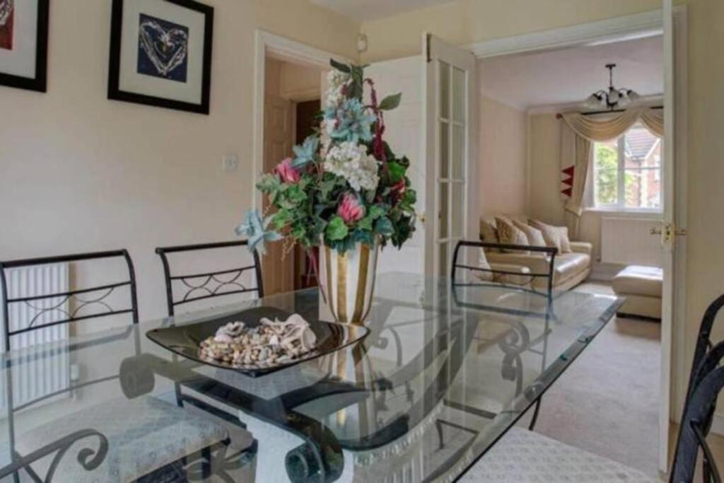 Luxury 4 Bedroom House Manchester Kültér fotó