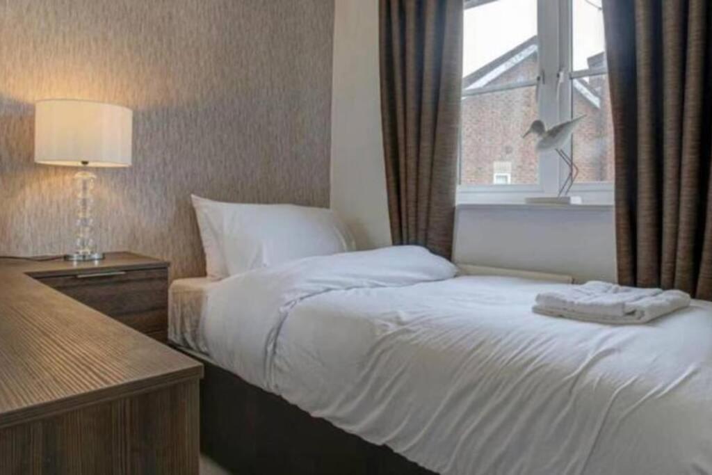 Luxury 4 Bedroom House Manchester Kültér fotó