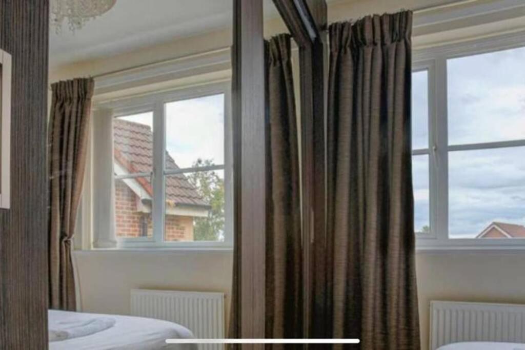Luxury 4 Bedroom House Manchester Kültér fotó